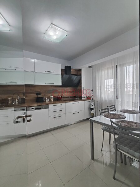 Sector 4, metrou Eroii Revolutiei, Giurgiului, 3 camere disponibil Imediat