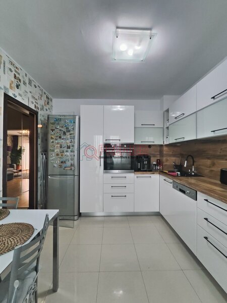 Sector 4, metrou Eroii Revolutiei, Giurgiului, 3 camere disponibil Imediat