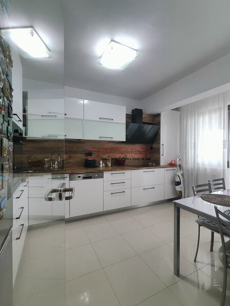 Sector 4, metrou Eroii Revolutiei, Giurgiului, 3 camere disponibil Imediat